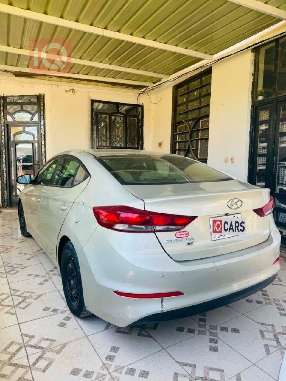 هيونداي النترا